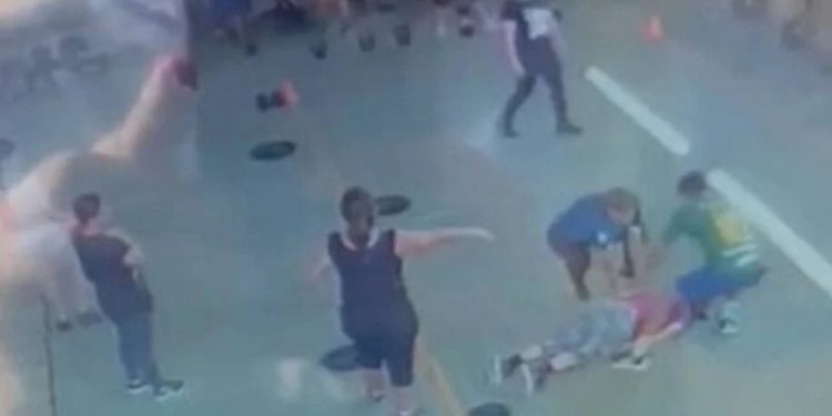 Mulher infarta em academia enquanto fazia série de agachamentos; veja o vídeo