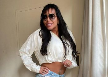‘Nunca precisei de homem nenhum’ diz Gretchen nas redes sociais para rebater críticas sobre ser interesseira