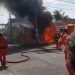 Picape pega fogo dentro de garagem na zona Oeste de Manaus; veja vídeos