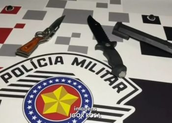 Homem é preso após invadir escola e esfaquear professoras