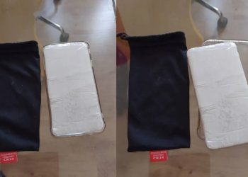 Mulher compra celular e encontra bloco de anotações no lugar do aparelho