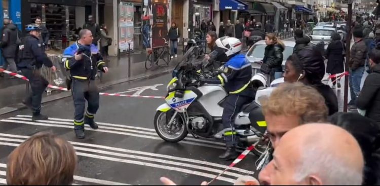 Vídeo: pistoleiro branco mata pelo menos três em Paris e polícia investiga motivação racista