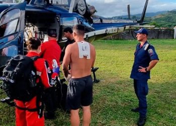 Aluno de 15 anos esfaqueia professor ao saber que seria reprovado em Educação Física