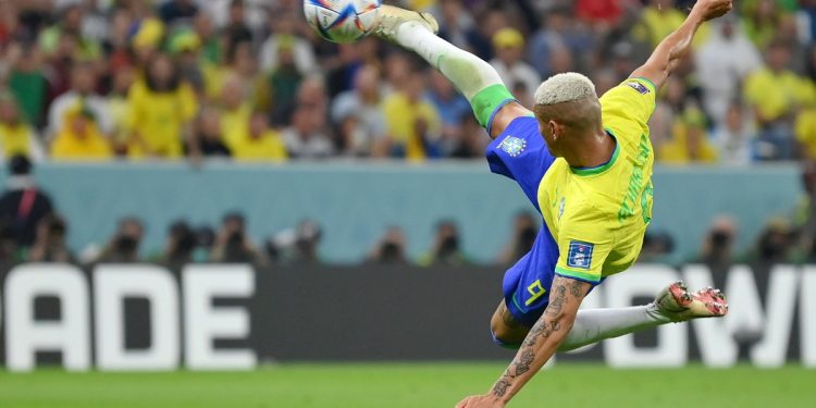 Gol de Richarlison é eleito o mais bonito da Copa do Mundo 2022