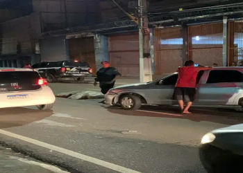 Suspeito de assalto é atropelado e morto na avenida Brasil, na Compensa