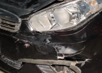 Desesperado, motorista se joga do próprio carro em movimento para escapar de assaltantes em Manaus