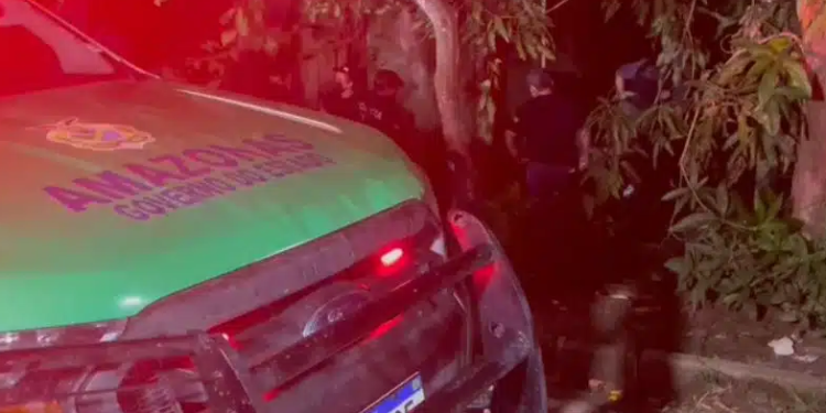 Homem é assassinado e corpo é abandonado em casa no Cacau Pirêra