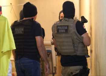 Menina procura polícia após estuprador reaparecer e a ameaçar; ele foi preso em Manaus