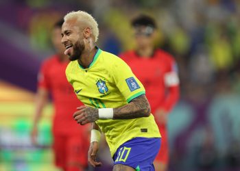 Com 1º tempo dos sonhos, Brasil goleia Coreia e enfrenta Croácia nas quartas