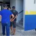 Em Manaus, jovem vai preso ao brincar com ‘piupiu’ dentro de ônibus