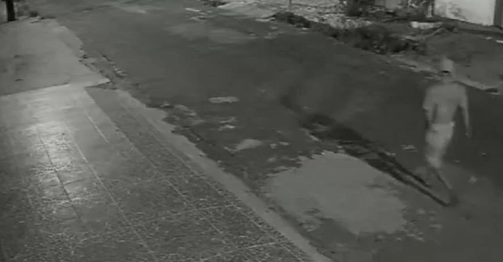 Vídeo: Homem que roubou e estuprou mulher em Manaus é procurado pela PC-AM