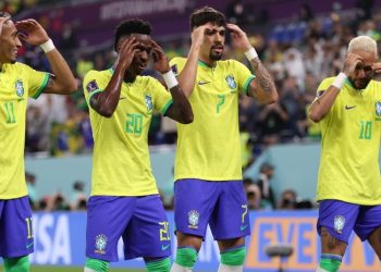 Baile no Catar: Brasil faz 4 a 0 no primeiro tempo e coloca a Coréia na roda