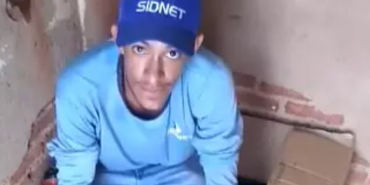 Técnico se esconde de temporal durante manutenção em poste, mas morre atingido por raio