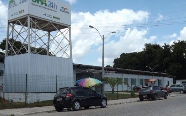 Mulher é esfaqueada pela ex do atual enquanto trabalhava como cobradora de ônibus