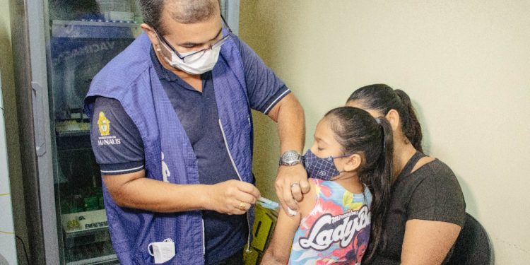 Cobertura da vacinação contra a poliomielite alcança 75% em Manaus e prefeitura estuda cenário de risco