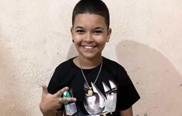 Polícia investiga morte de menino de 11 anos vítima de bala perdida na virada do ano