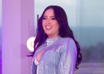 Mari Fernandes confunde intepretação em Libras com dancinha; veja vídeo