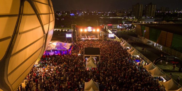 Com três ambientes, Banda do DJ Evandro Jr acontece neste sábado (7) na Arena da Amazônia
