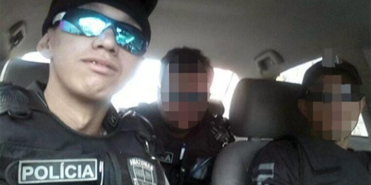 Homem é preso novamente ao se passar por falso policial em Manaus