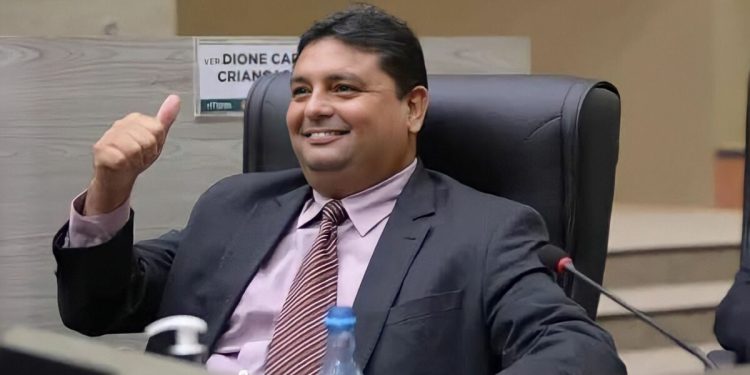 Concurso público para a Câmara Municipal de Manaus está previsto, diz o presidente Caio André