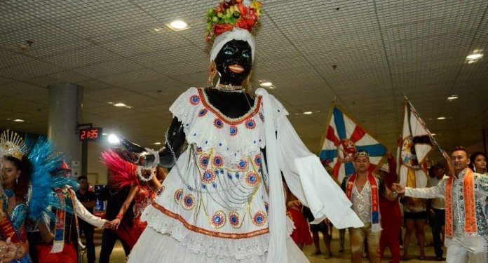 Kamélia chega a Manaus e abre oficialmente o Carnaval 2023
