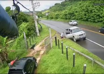 Vídeo mostra reação de PM contra assaltantes para defender a família; veja