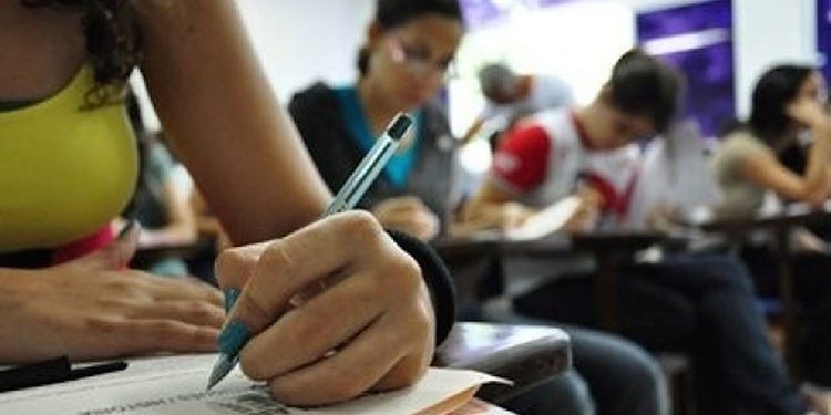Prefeitura oferta concurso com 370 vagas para o Amazonas; confira