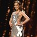 Miss Tailândia usa roupa de recicláveis para homenagear os pais catadores de lixo