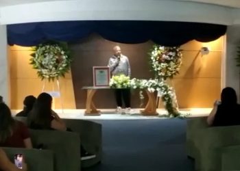 Homem simula a própria morte para saber quem iria no seu funeral