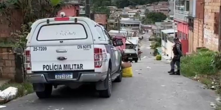 Durante bebedeira, trio é perseguido, baleado e um morre na zona Norte de Manaus