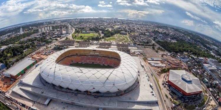 Juiz manda Amazonas Energia religar luz da Arena da Amazônia imediatamente