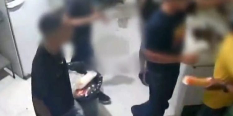 Esfirras apimentadas fazem casal agredir funcionários de restaurante; veja vídeo