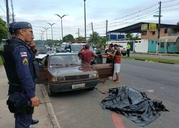 Homem é atropelado em frente ao local de trabalho quando tentava atravessar via em Manaus