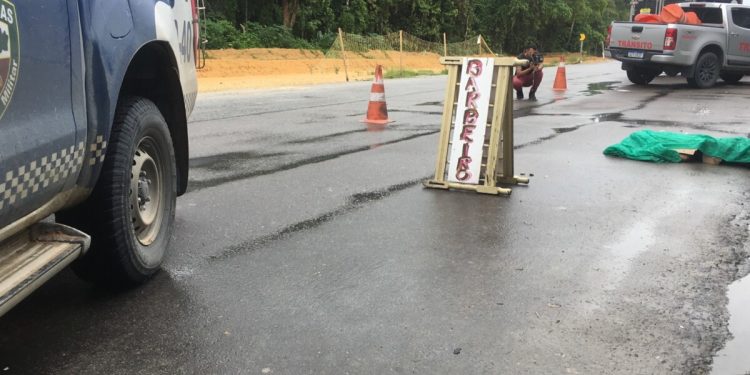 Vídeo: Homem morre com a cabeça esmagada por caminhão de lixo na Zona Norte de Manaus