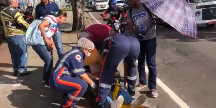 Mulher se joga de ônibus em movimento na Djalma Batista para fugir de assalto