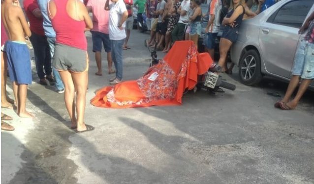 Entregador de mercadinho é morto com mais de 10 tiros no Adrianópolis