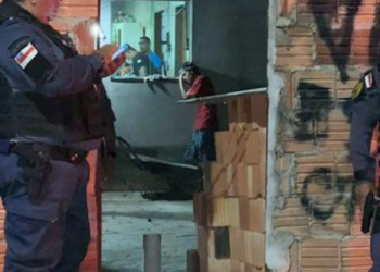 Homem é executado na frente da mãe de 70 anos e dos sobrinhos pequenos em Manaus