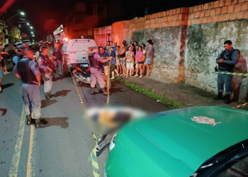 Jovem sai da padaria com a namorada e acaba executado com 10 tiros em Manaus