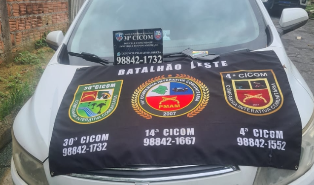 Homem se joga de carro em movimento para escapar de sequestro em Manaus