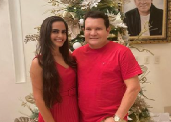 Após anos, Ximbinha exibe fotos com a ex-amante, pivô do término com Joelma