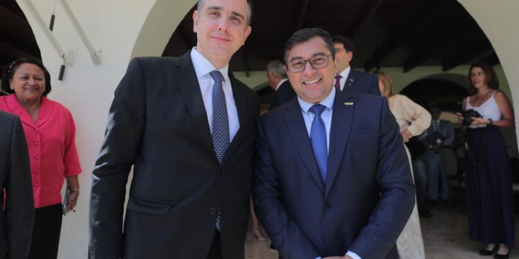 Em Brasília, Wilson Lima reúne com presidentes da Câmara e do Senado para tratar de pautas comuns aos estados