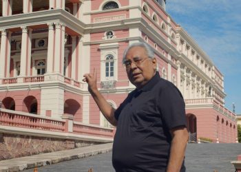 Velório de Amazonino será no Teatro Amazonas