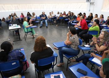 Prefeitura de Manaus convoca professores das disciplinas de matemática e ciências