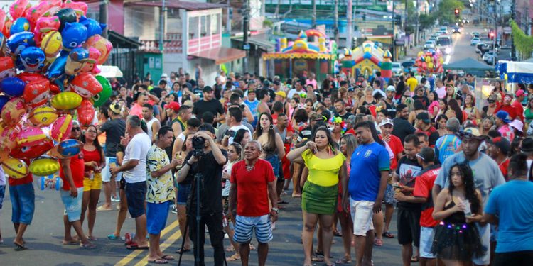 Confira as mais de 100 bandas do Carnaval de Manaus que iniciam nesta sexta-feira (17)