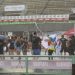 Sem desanimar, foliões realizam espetáculo na avenida mesmo com forte chuva