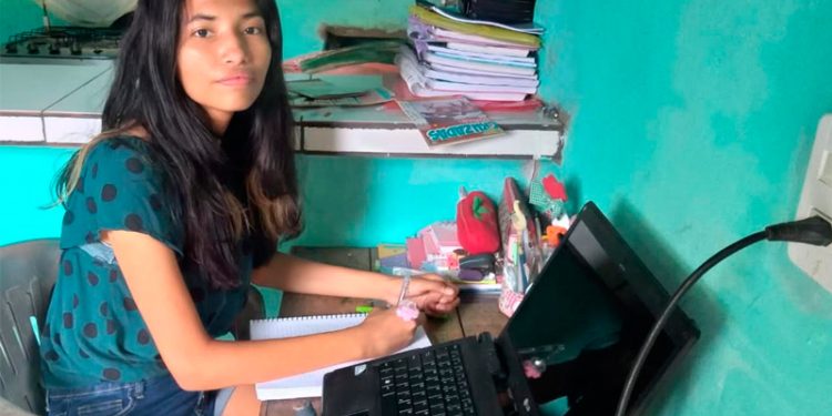 Em três horas, vaquinha para custear estudos de amazonense nota mil no Enem arrecada R$ 76 mil