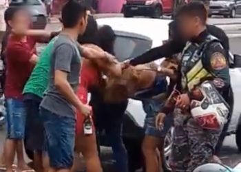 Blindadas da zona Leste de Manaus saem no tapa por conta de ‘macho’; veja vídeo