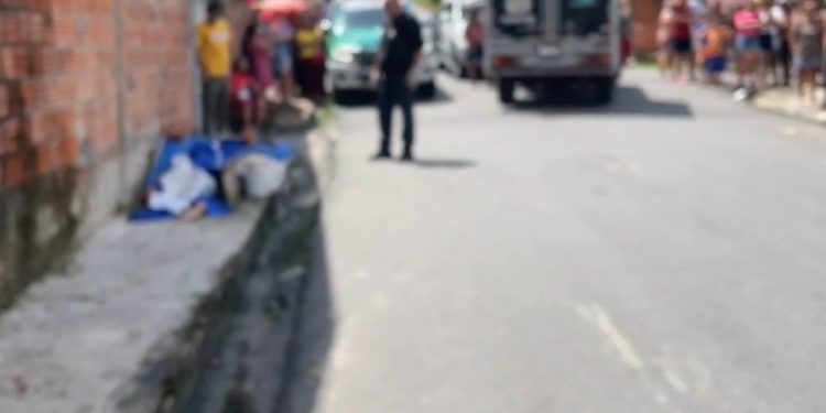 Jovem é perseguido e assassinado com mais de 20 tiros na zona Norte de Manaus