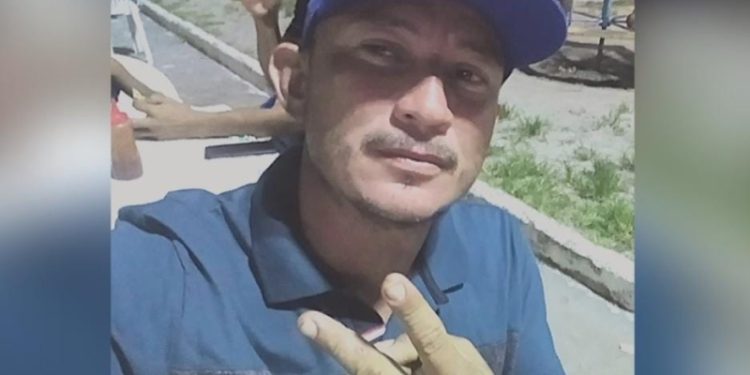 Suspeito de matar homem a facadas por causa de garrafa de cachaça é preso no AM