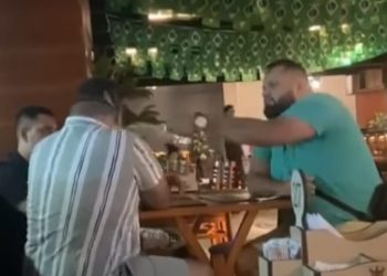 Vídeo: ‘você não esperava por essa’, diz homem ao flagrar namorado com outro em Manaus